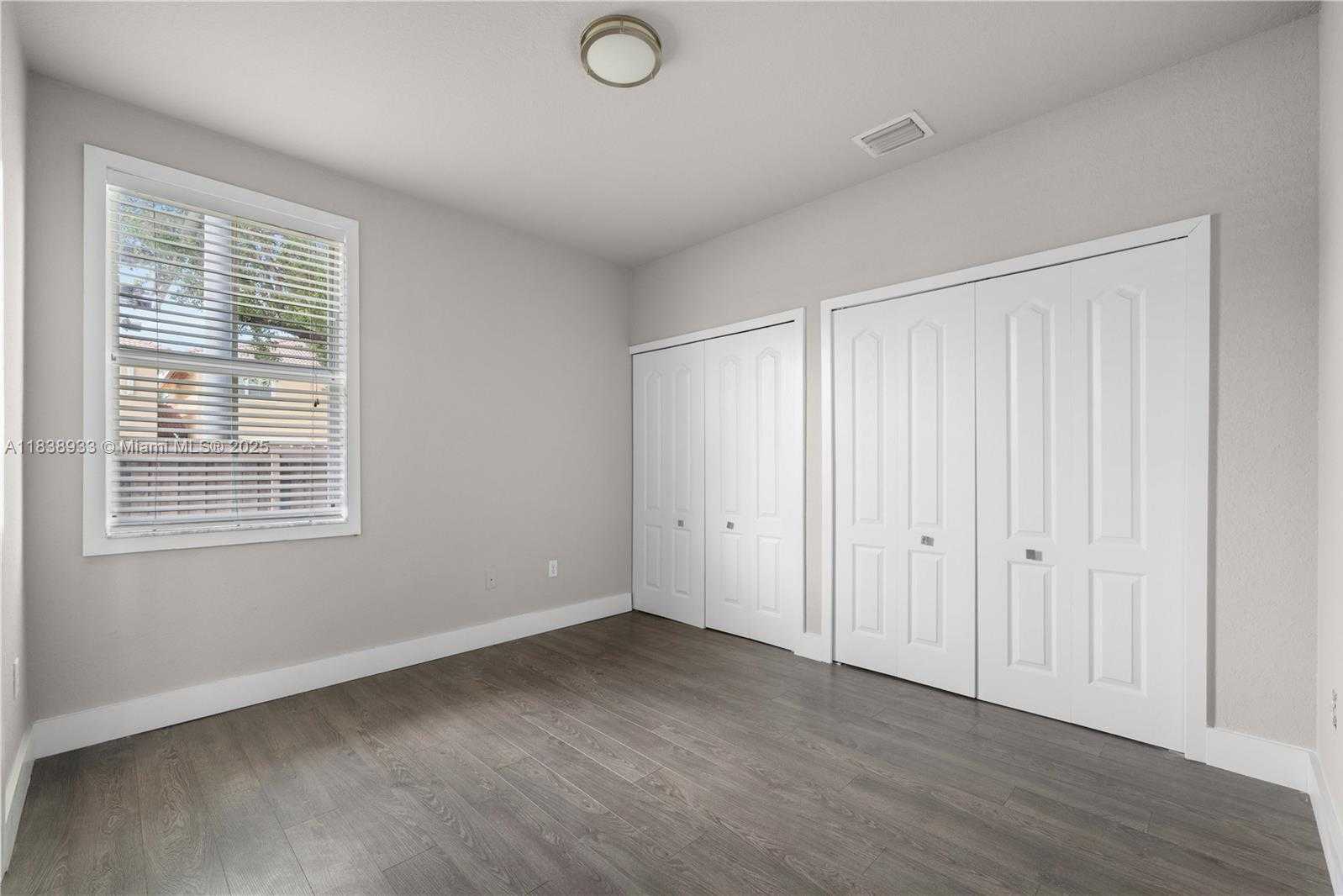 Small Image of 8555 NORTH WEST 111TH CT #8555, Doral Number 16
