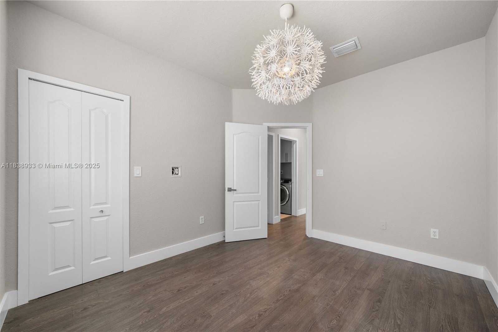 Small Image of 8555 NORTH WEST 111TH CT #8555, Doral Number 19