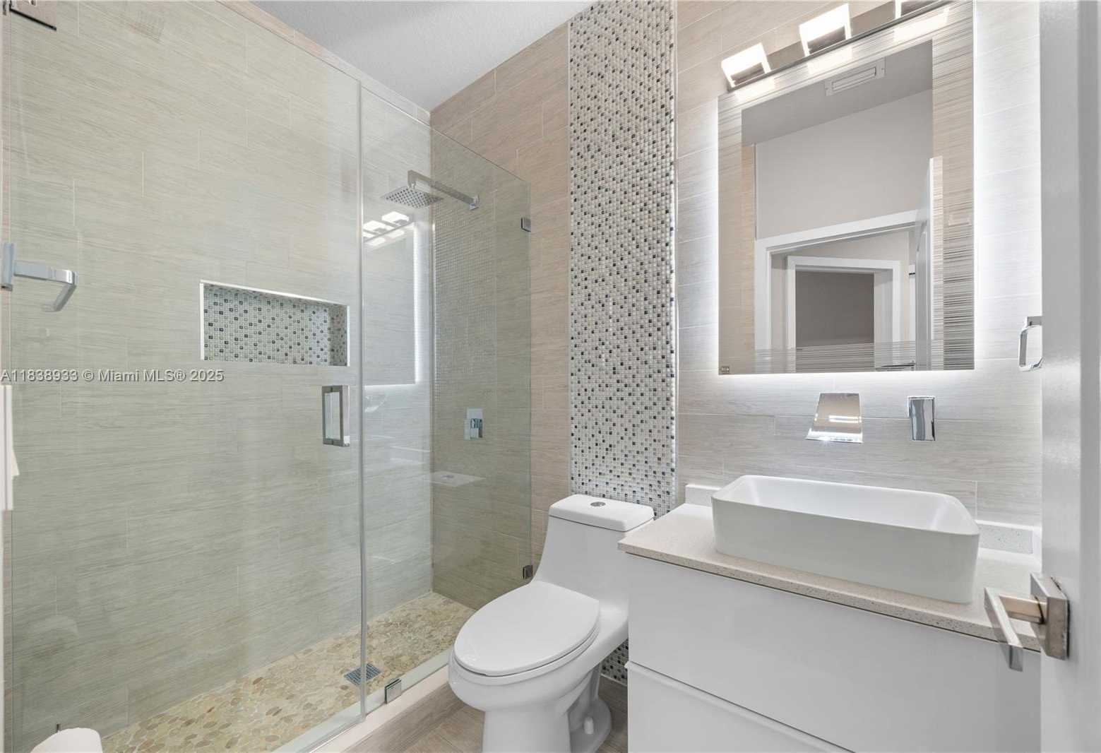 Small Image of 8555 NORTH WEST 111TH CT #8555, Doral Number 21