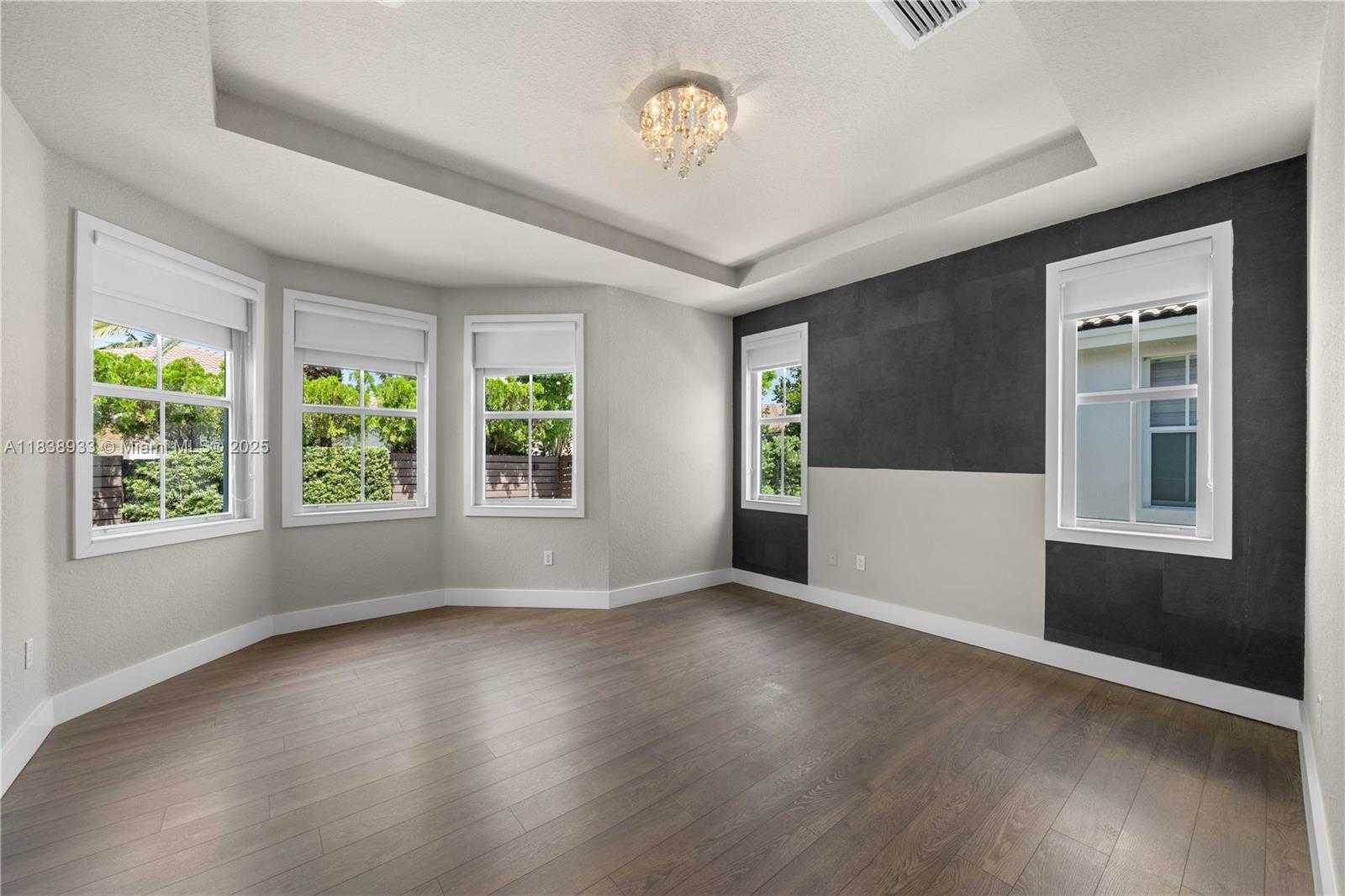 Small Image of 8555 NORTH WEST 111TH CT #8555, Doral Number 30