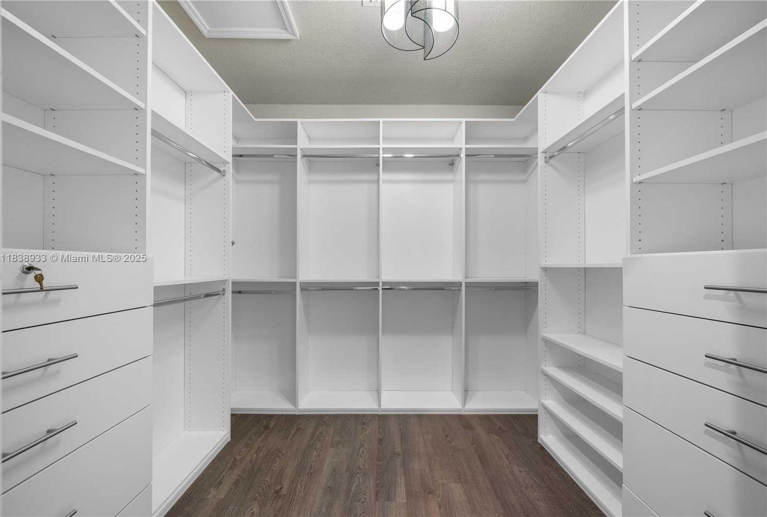 Small Image of 8555 NORTH WEST 111TH CT #8555, Doral Number 33