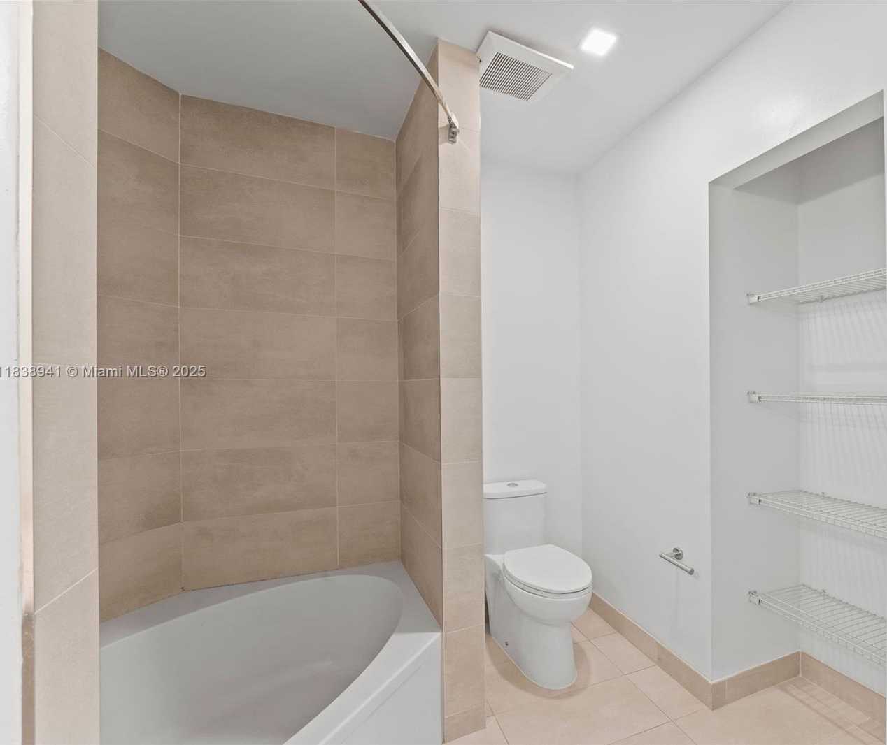 Small Image of 1500 BAY RD #C-2909, Miami Beach Number 19