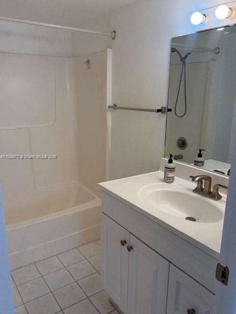Small Image of 10233 NW 9th St Cir, Miami, FL 33172, USA Number 14
