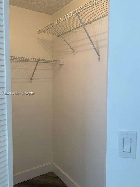 Small Image of 10233 NW 9th St Cir, Miami, FL 33172, USA Number 6
