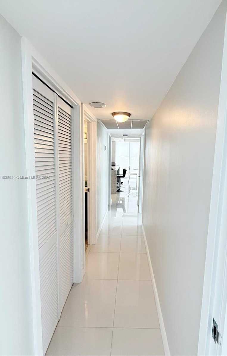 Small Image of 10275 COLLINS AVE #1022, Bal Harbour Number 11