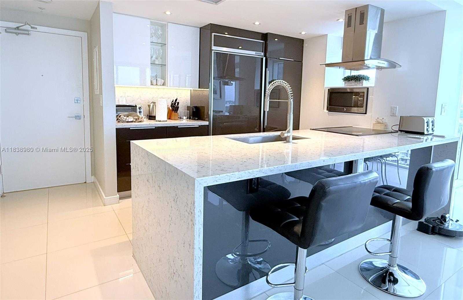 Small Image of 10275 COLLINS AVE #1022, Bal Harbour Number 2