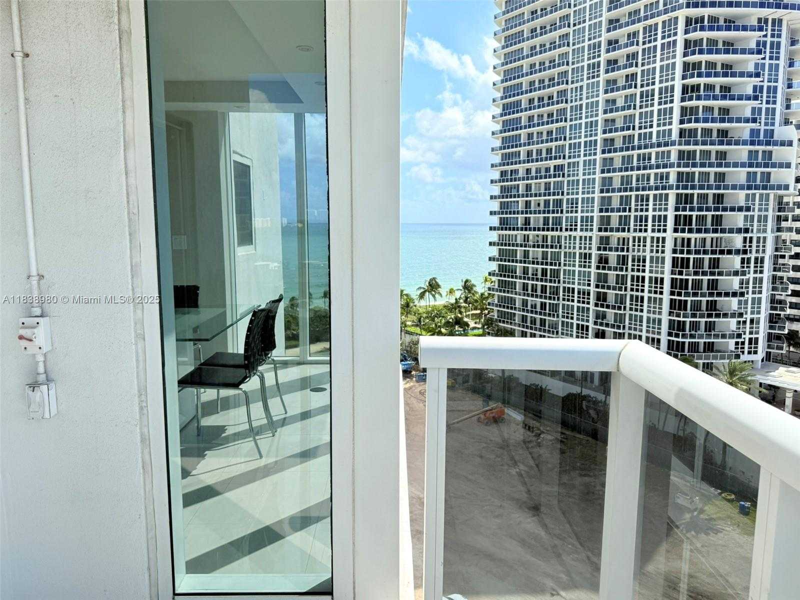 Small Image of 10275 COLLINS AVE #1022, Bal Harbour Number 24