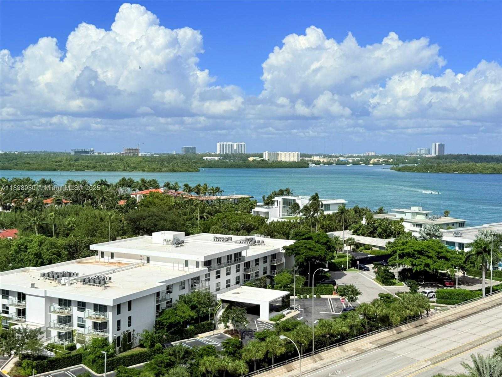 Small Image of 10275 COLLINS AVE #1022, Bal Harbour Number 26