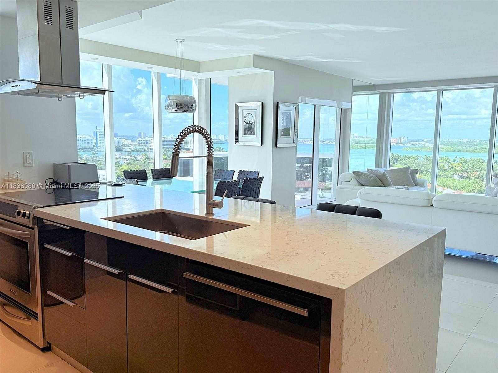 Small Image of 10275 COLLINS AVE #1022, Bal Harbour Number 4