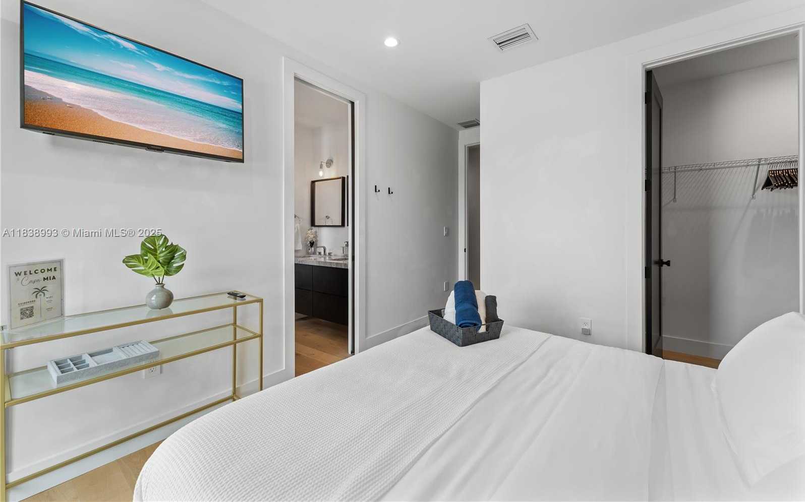 Small Image of 58 NORTH WEST 52ND ST #58, Miami Number 15