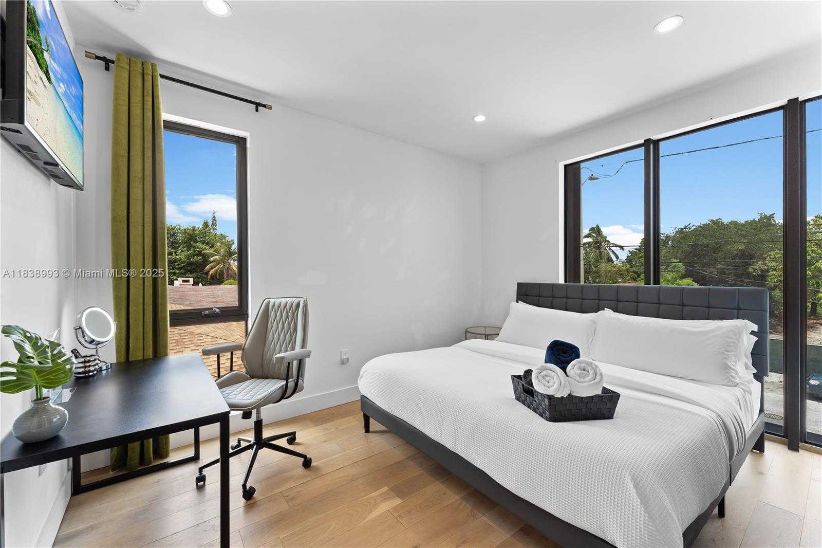 Small Image of 58 NORTH WEST 52ND ST #58, Miami Number 16