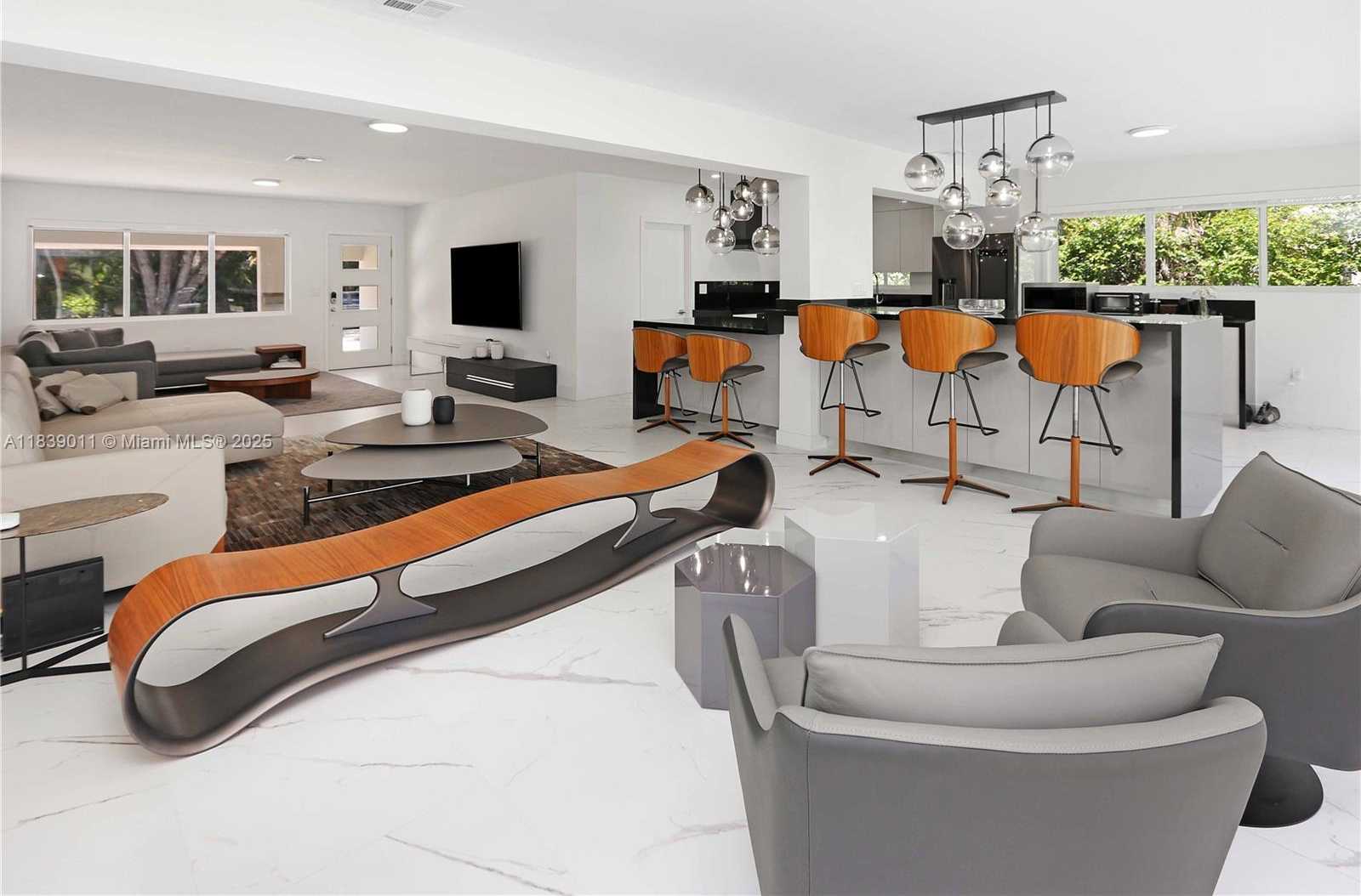 Small Image of 2135 ARCH CREEK DR, North Miami Number 10
