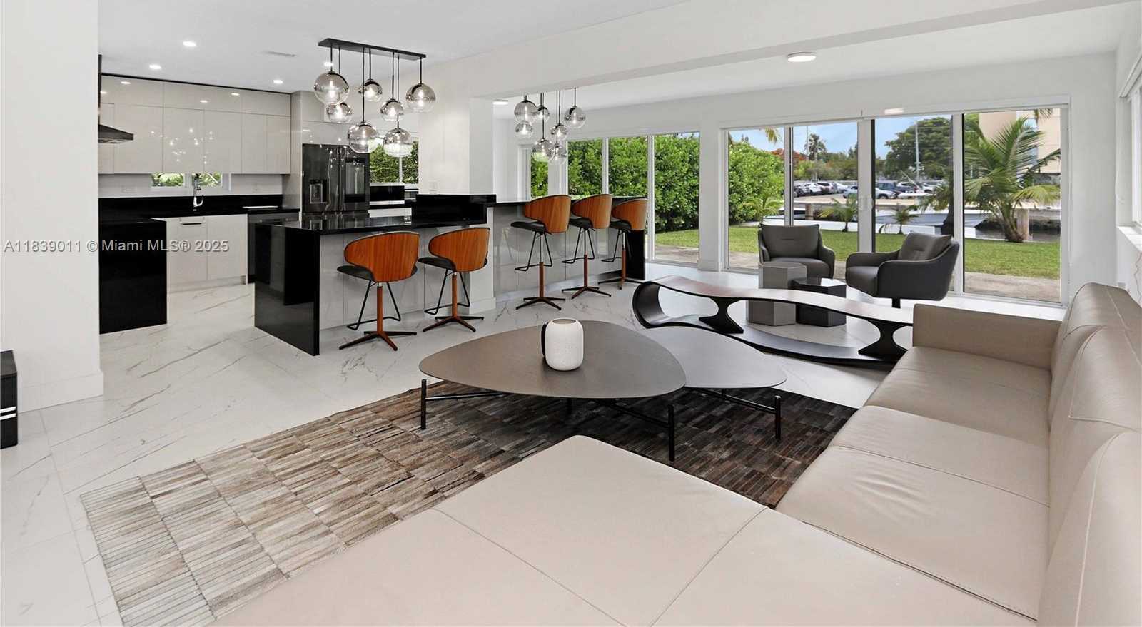 Small Image of 2135 ARCH CREEK DR, North Miami Number 3