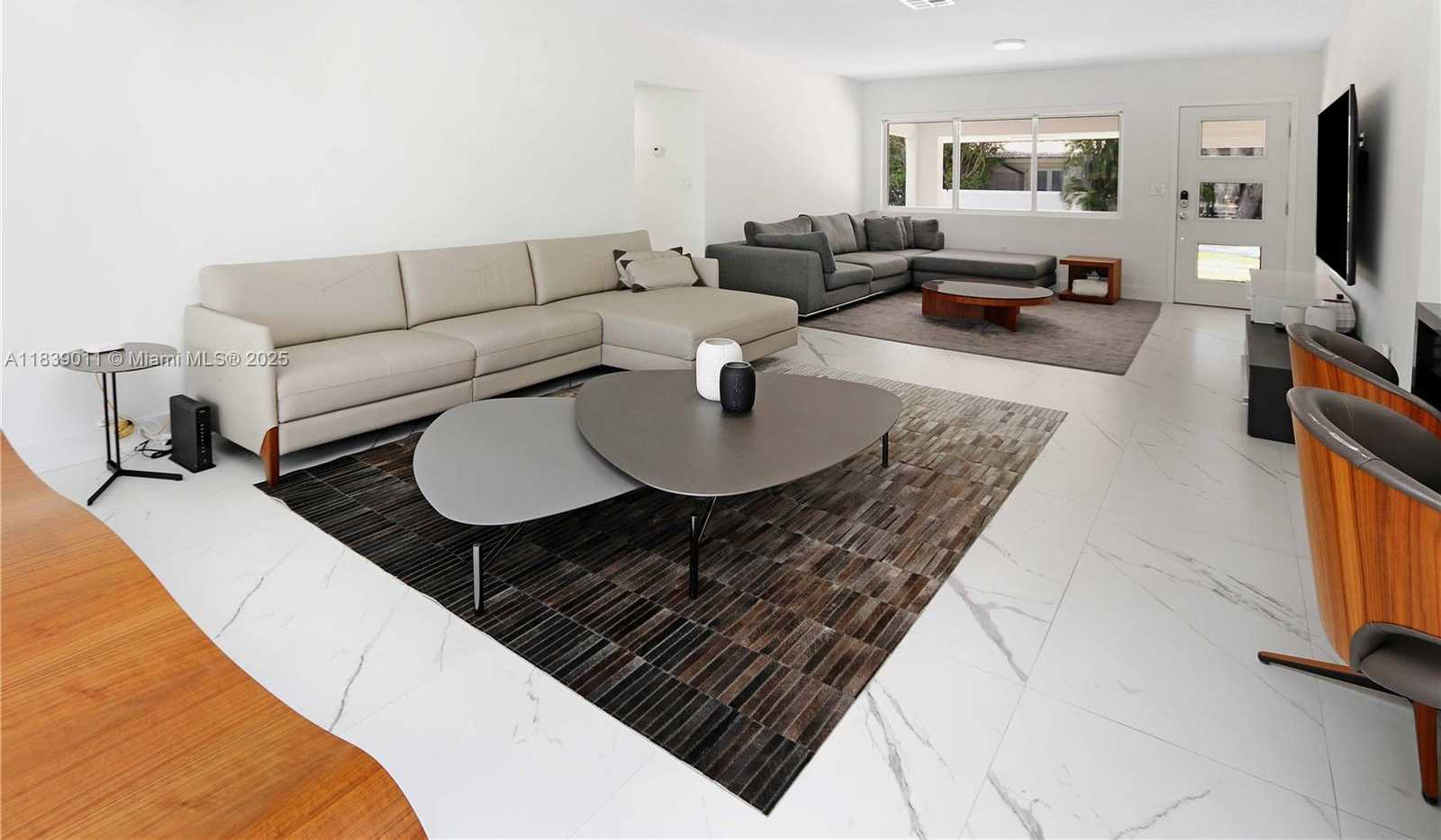 Small Image of 2135 ARCH CREEK DR, North Miami Number 4