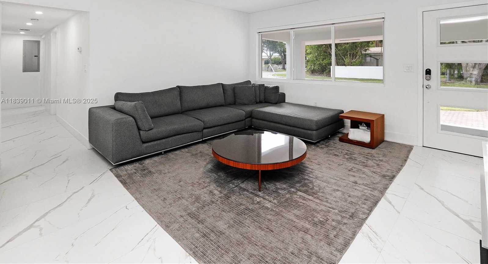 Small Image of 2135 ARCH CREEK DR, North Miami Number 6