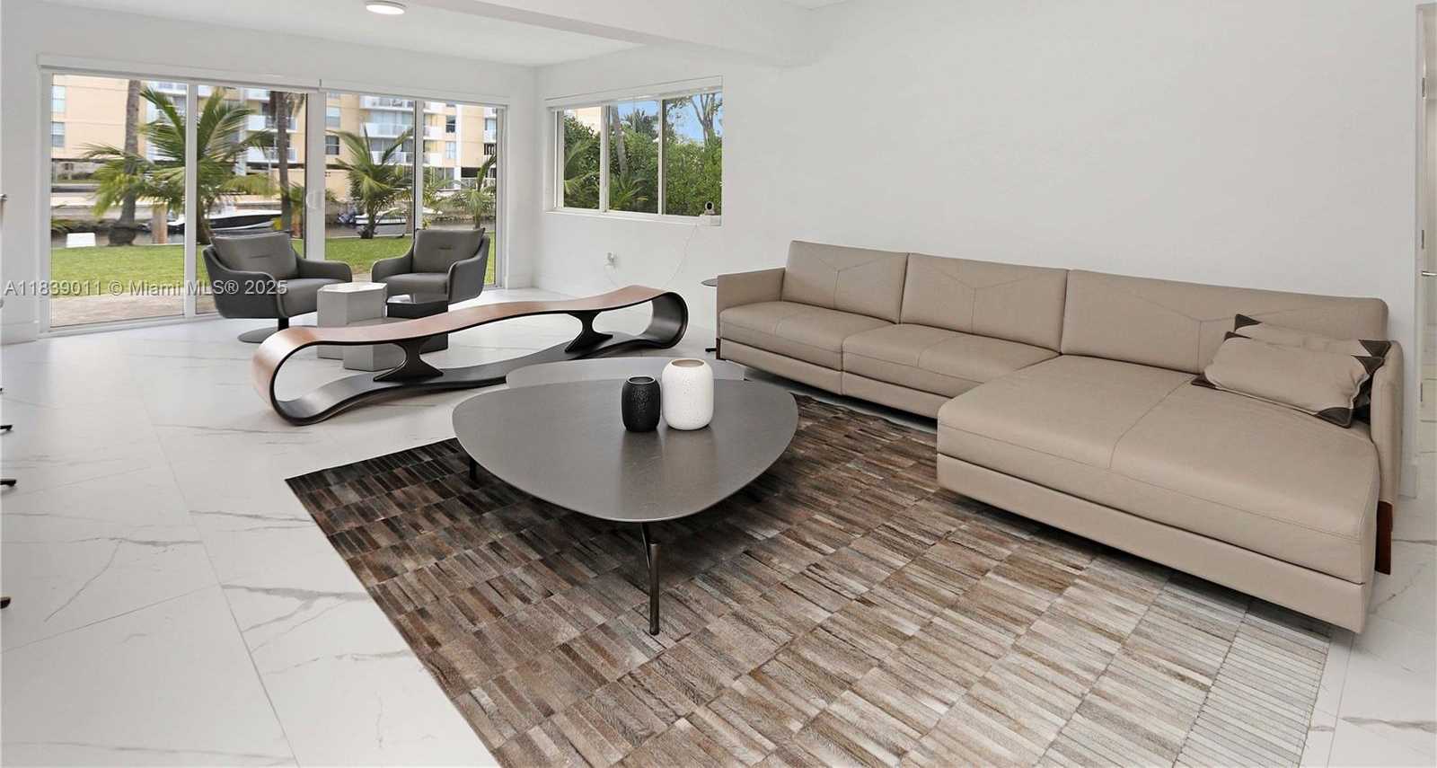 Small Image of 2135 ARCH CREEK DR, North Miami Number 8