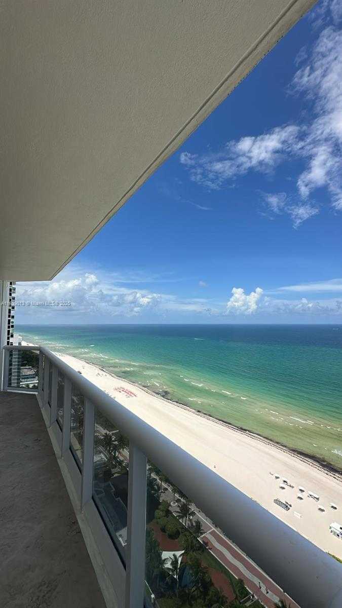 Small Image of 4775 COLLINS AVE #2702, Miami Beach Number 20