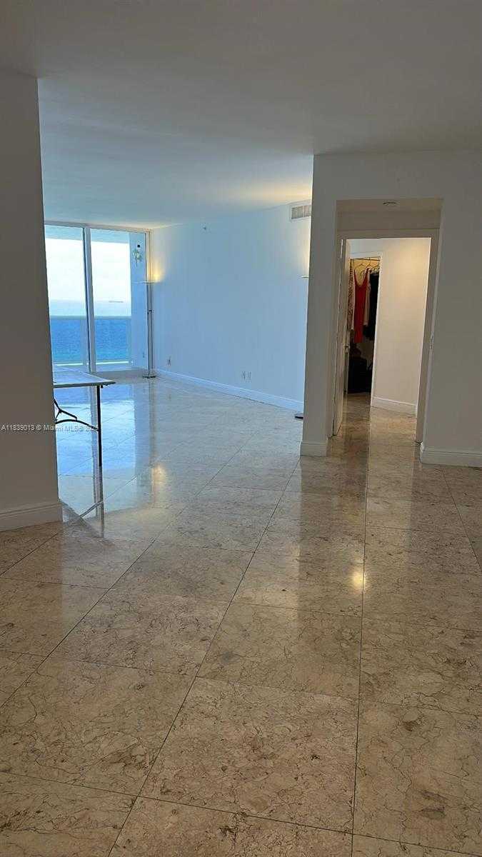 Small Image of 4775 COLLINS AVE #2702, Miami Beach Number 5