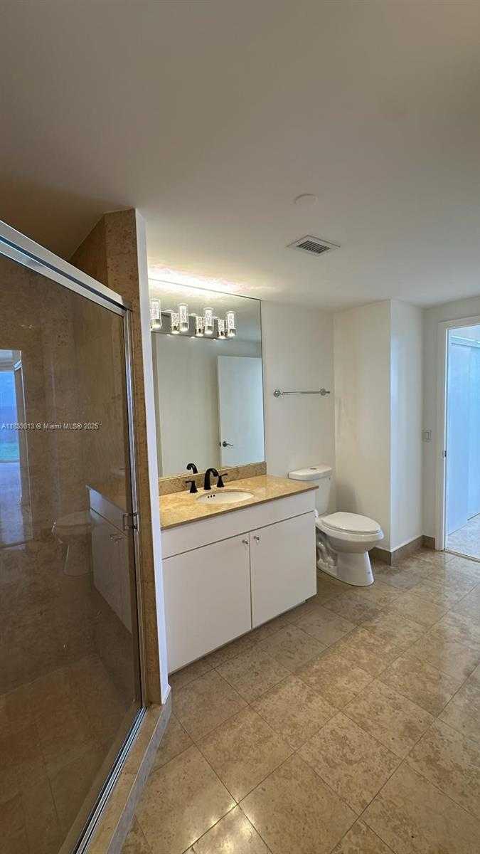 Small Image of 4775 COLLINS AVE #2702, Miami Beach Number 9