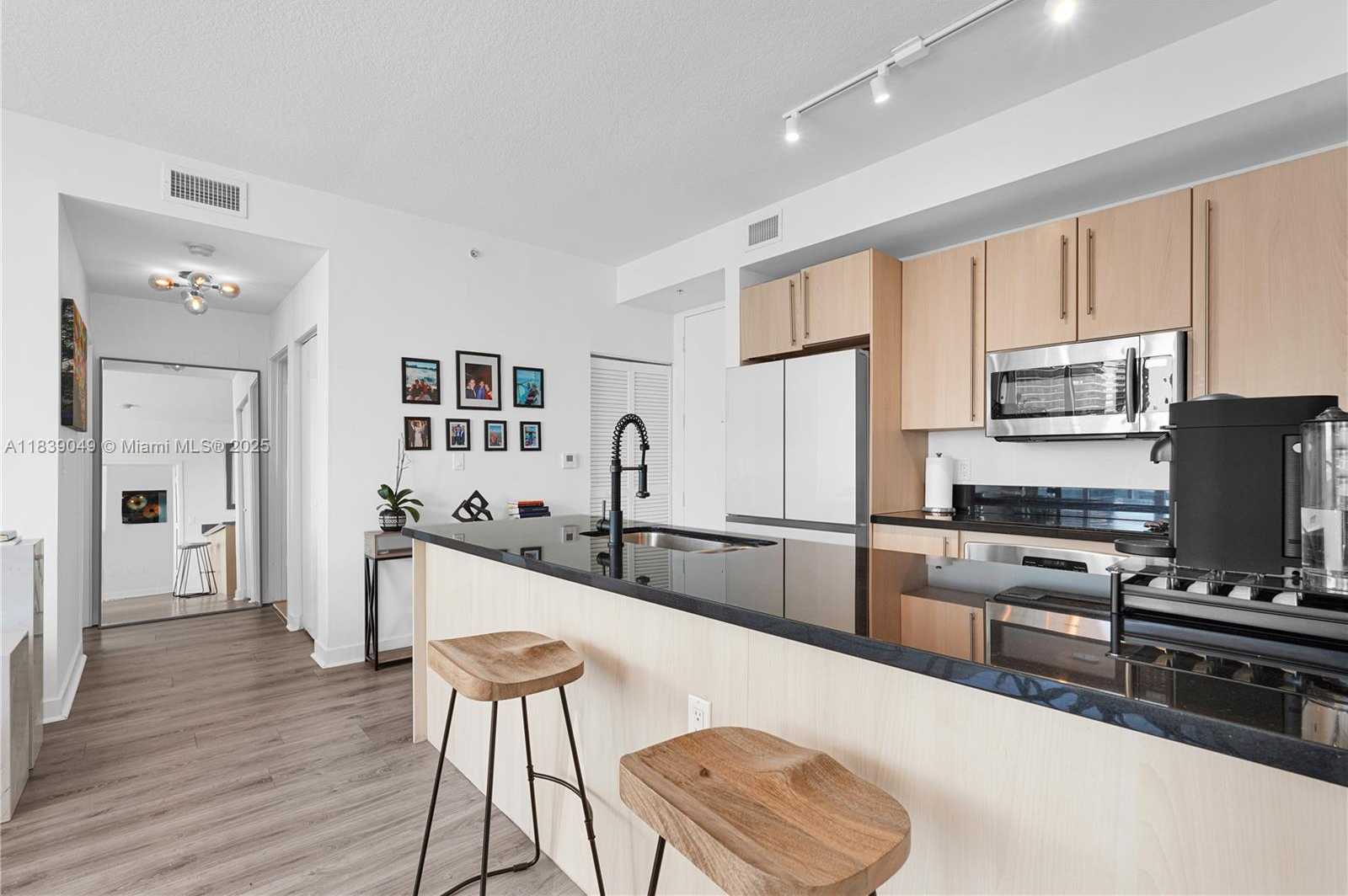 Small Image of 1111 SOUTH WEST 1ST AVE #2922-N, Miami Number 2