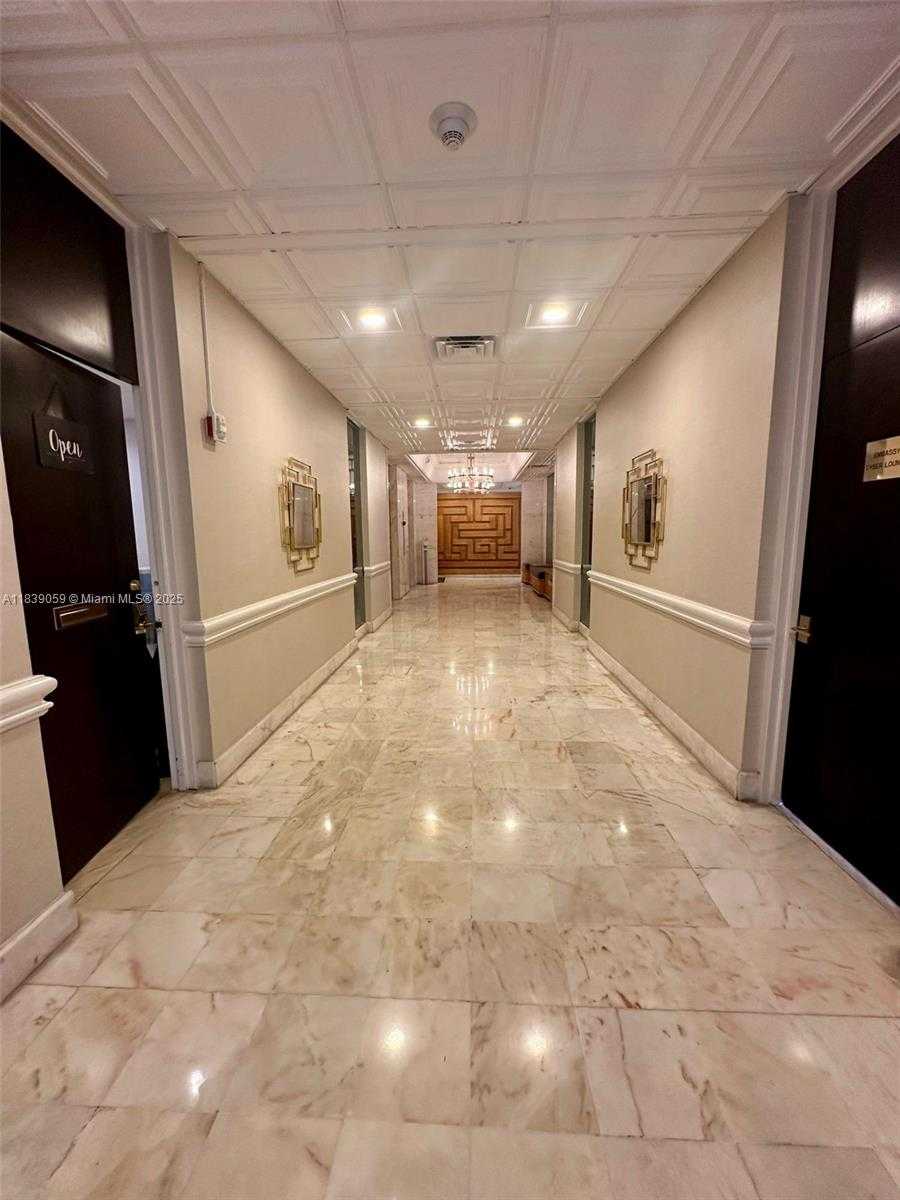 Small Image of 5750 COLLINS AVE #10F, Miami Beach Number 18