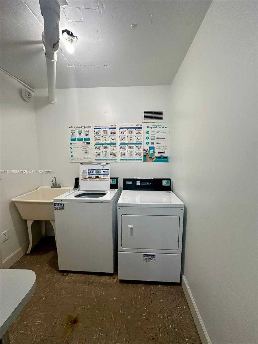 Small Image of 5750 COLLINS AVE #10F, Miami Beach Number 20