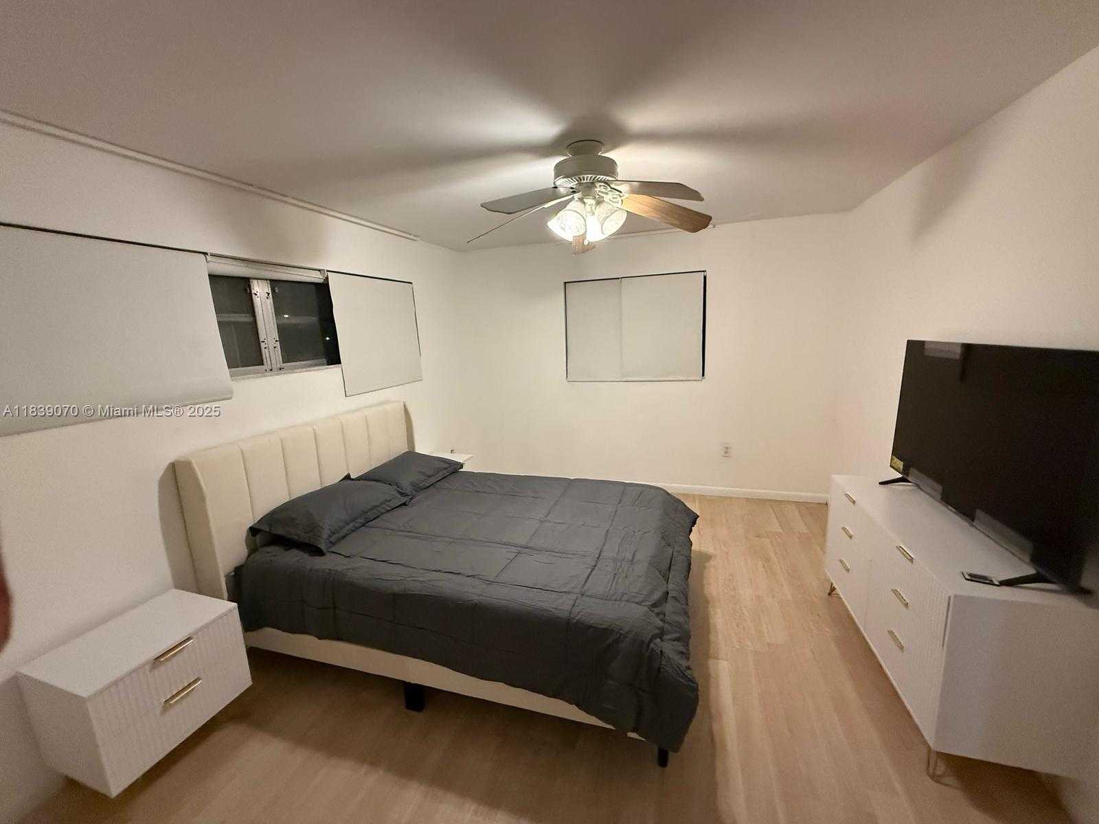 Small Image of 301 186TH ST, Sunny Isles Beach Number 5