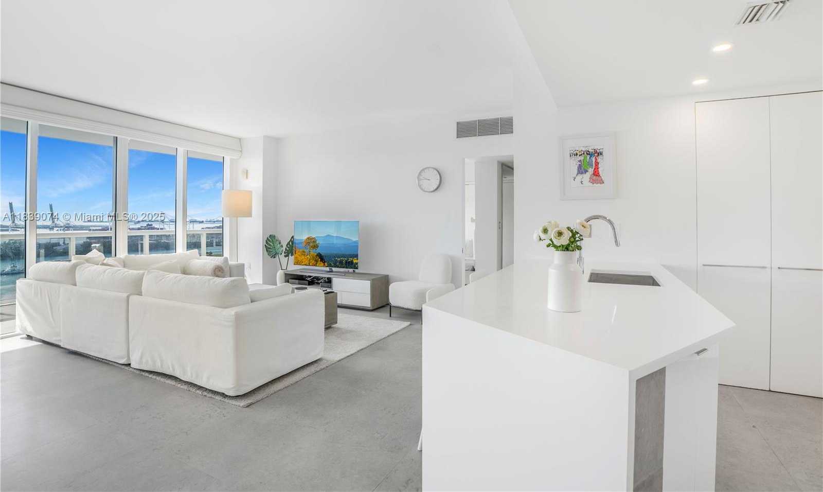 Small Image of 400 ALTON RD #2004, Miami Beach Number 8
