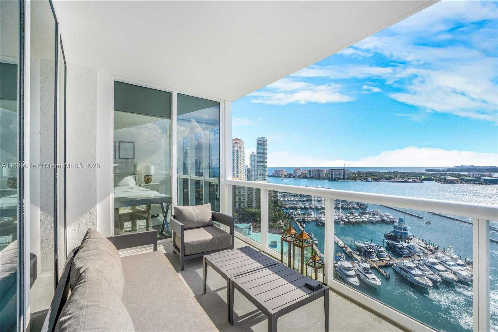 Small Image of 400 ALTON RD #2004, Miami Beach Number 9