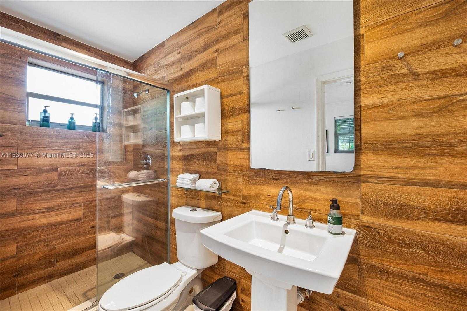 Small Image of 234 NORTH WEST 47TH ST, Miami Number 19