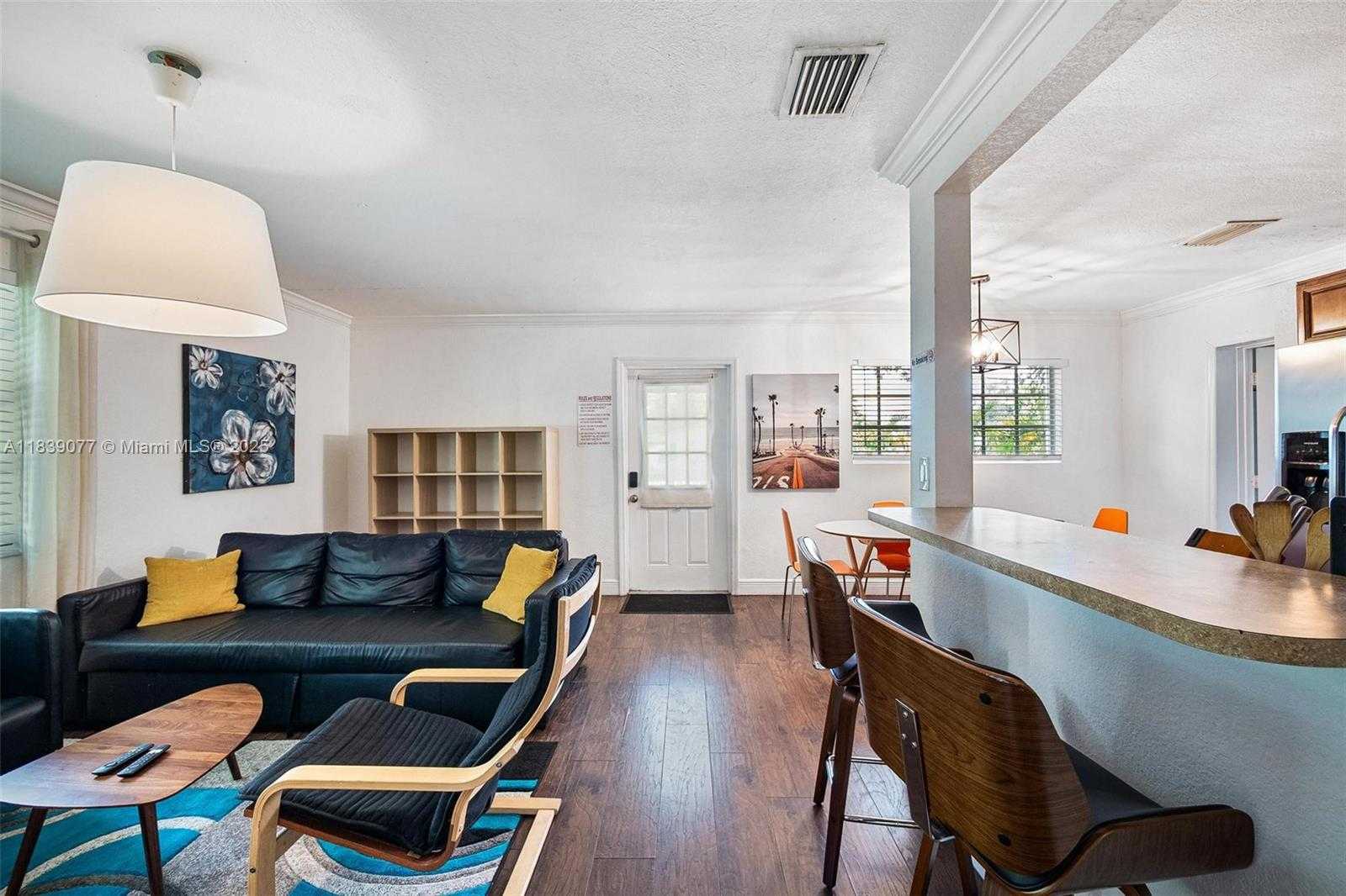 Small Image of 234 NORTH WEST 47TH ST, Miami Number 9