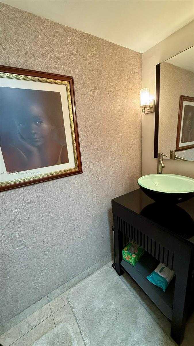Small Image of 150 SOUTH EAST 25TH RD #10E, Miami Number 12