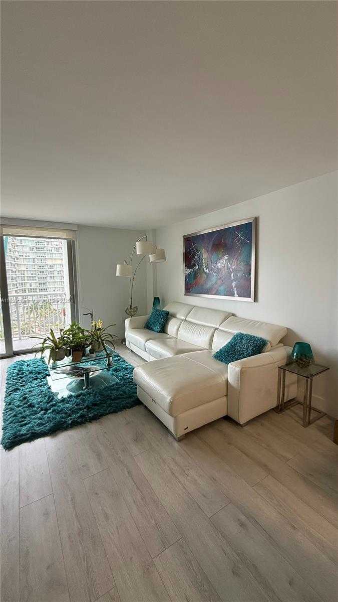 Small Image of 150 SOUTH EAST 25TH RD #10E, Miami Number 6