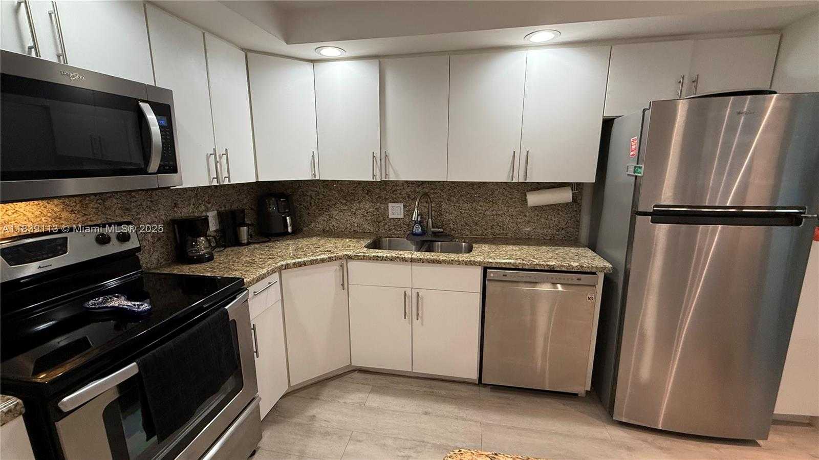 Small Image of 150 SOUTH EAST 25TH RD #10E, Miami Number 7