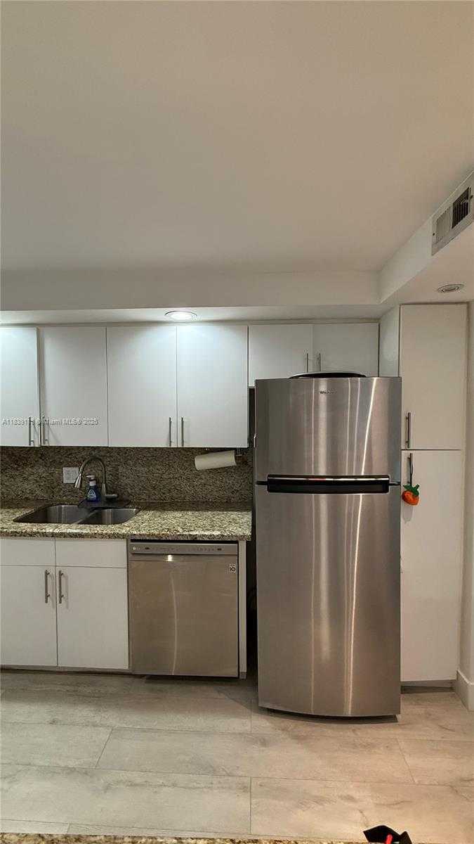 Small Image of 150 SOUTH EAST 25TH RD #10E, Miami Number 8