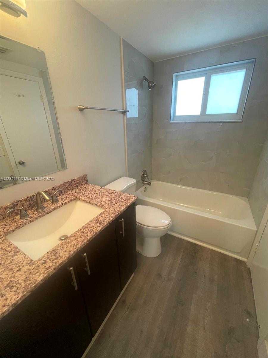 Small Image of 7865 CAMINO REAL #L-420, Miami Number 11