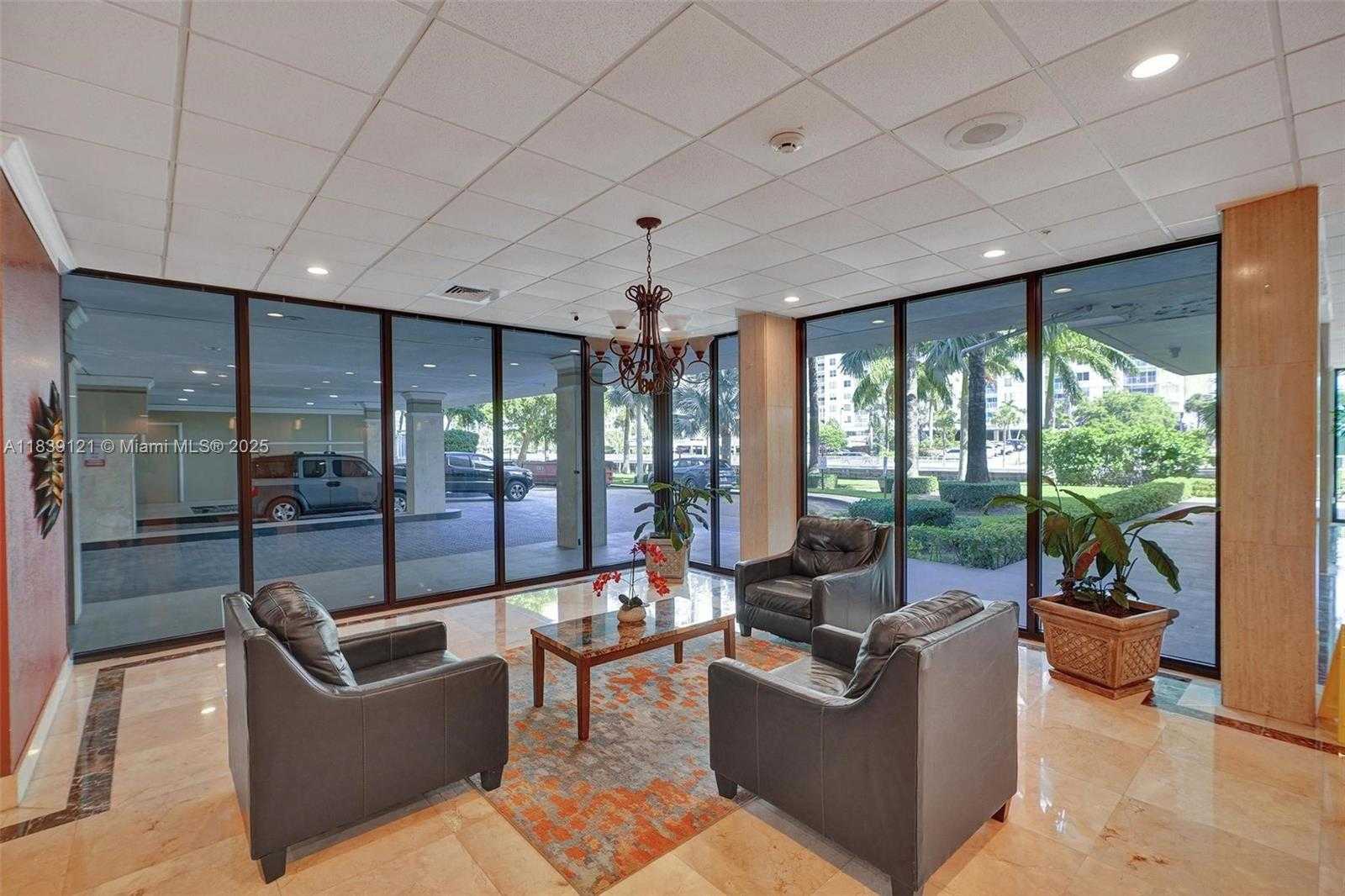 Small Image of 400 KINGS POINT DR #616, Sunny Isles Beach Number 22