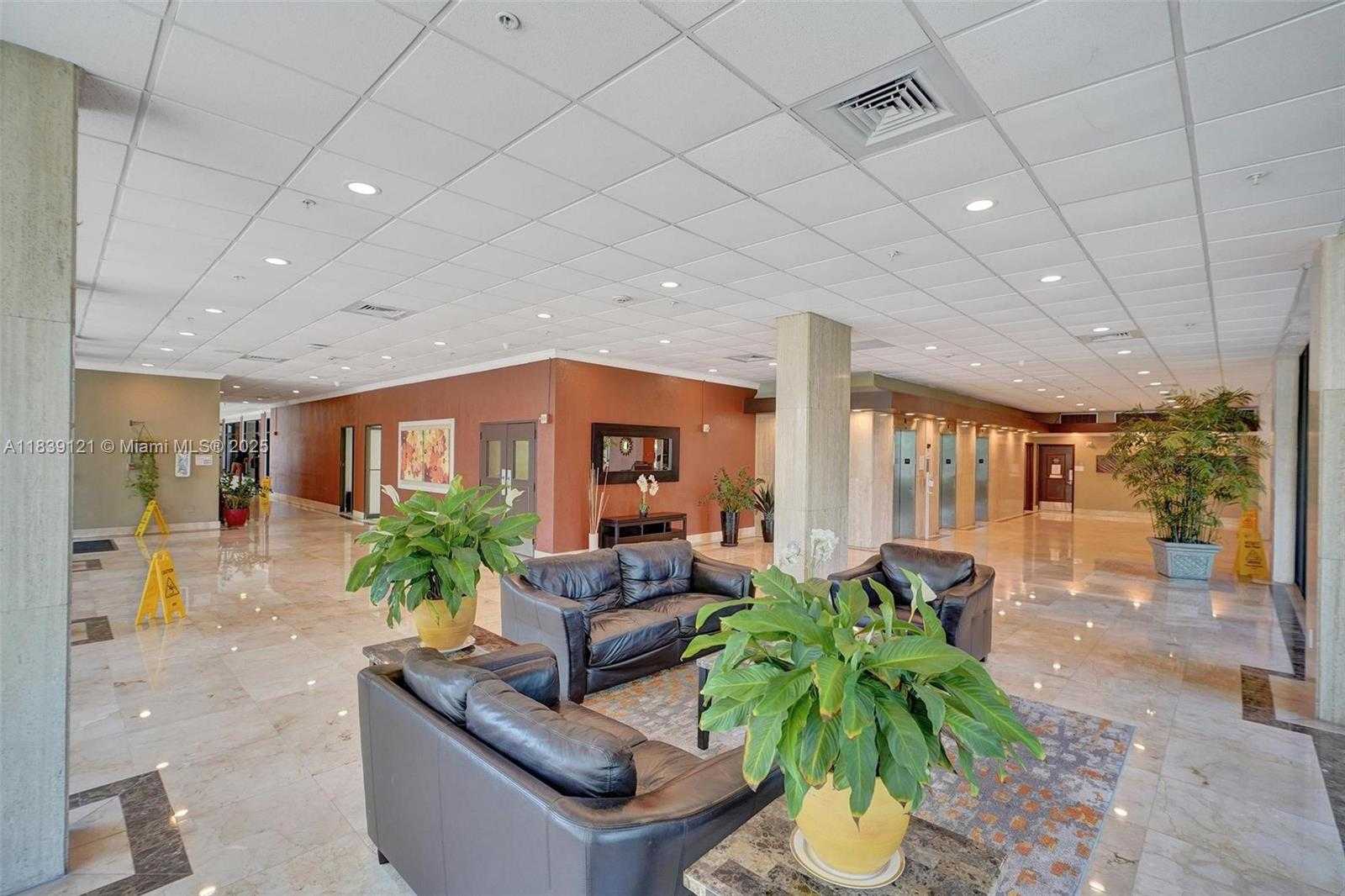 Small Image of 400 KINGS POINT DR #616, Sunny Isles Beach Number 24