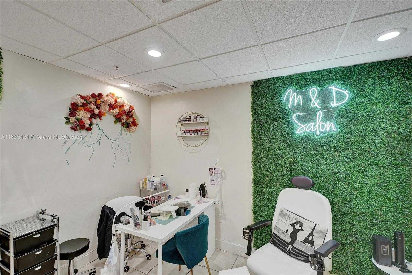 Small Image of 400 KINGS POINT DR #616, Sunny Isles Beach Number 28