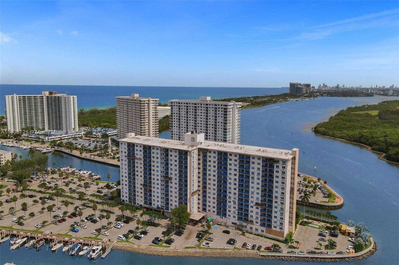 Small Image of 400 KINGS POINT DR #616, Sunny Isles Beach Number 32