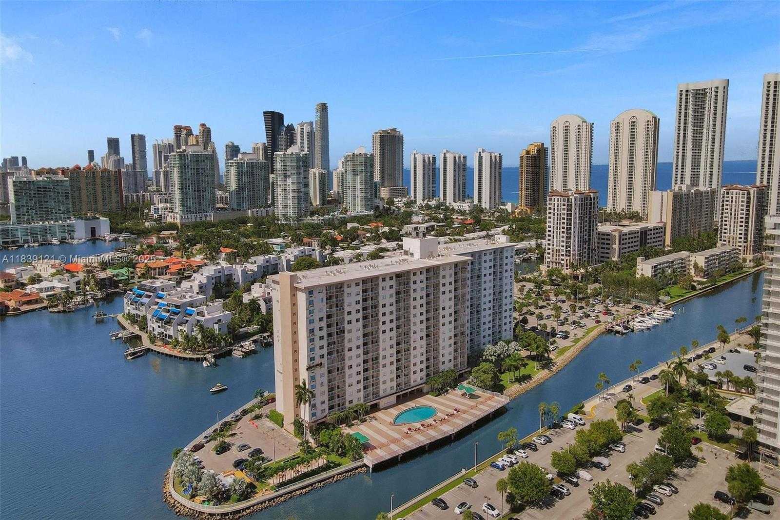 Small Image of 400 KINGS POINT DR #616, Sunny Isles Beach Number 33
