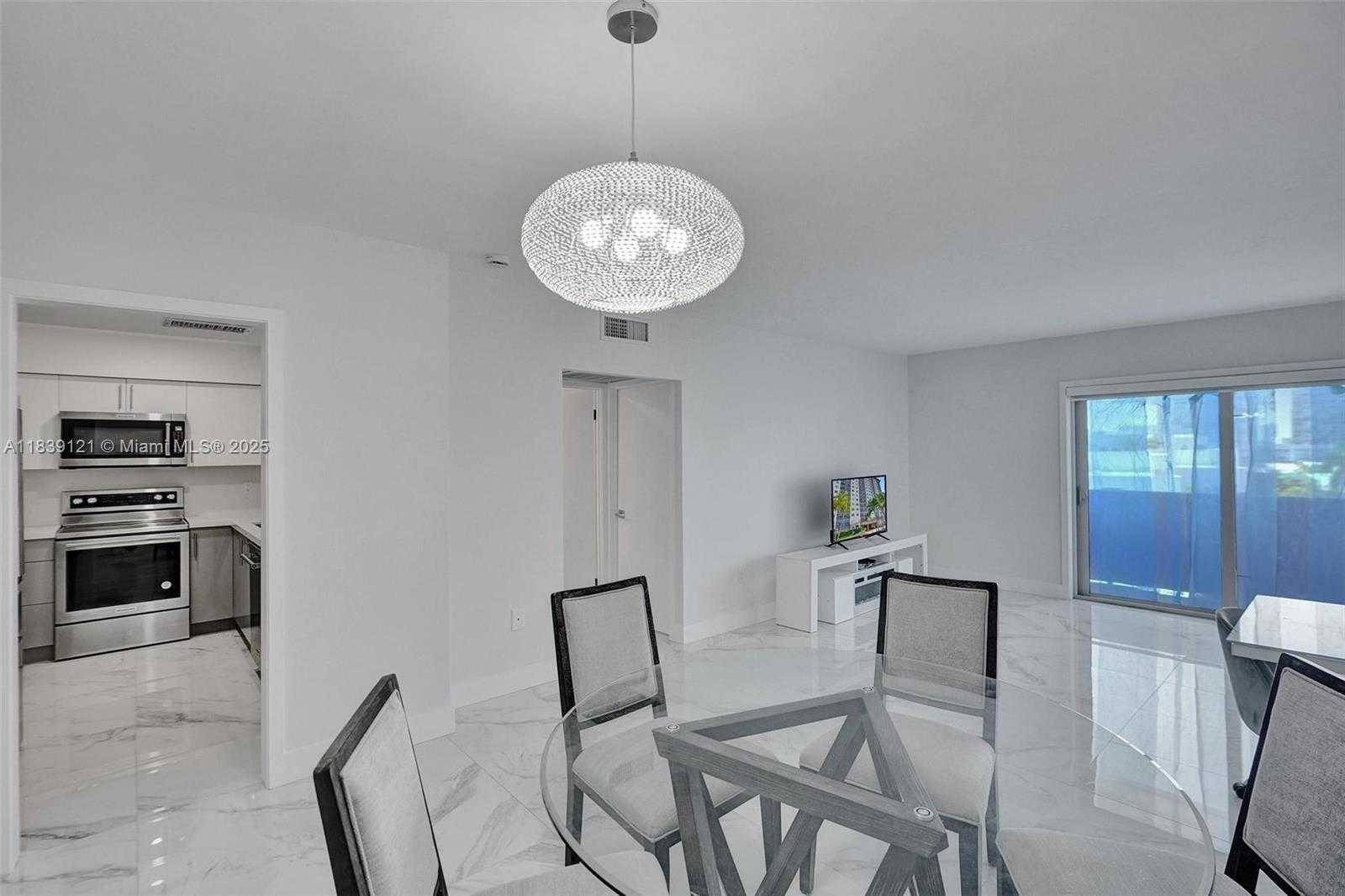 Small Image of 400 KINGS POINT DR #616, Sunny Isles Beach Number 6