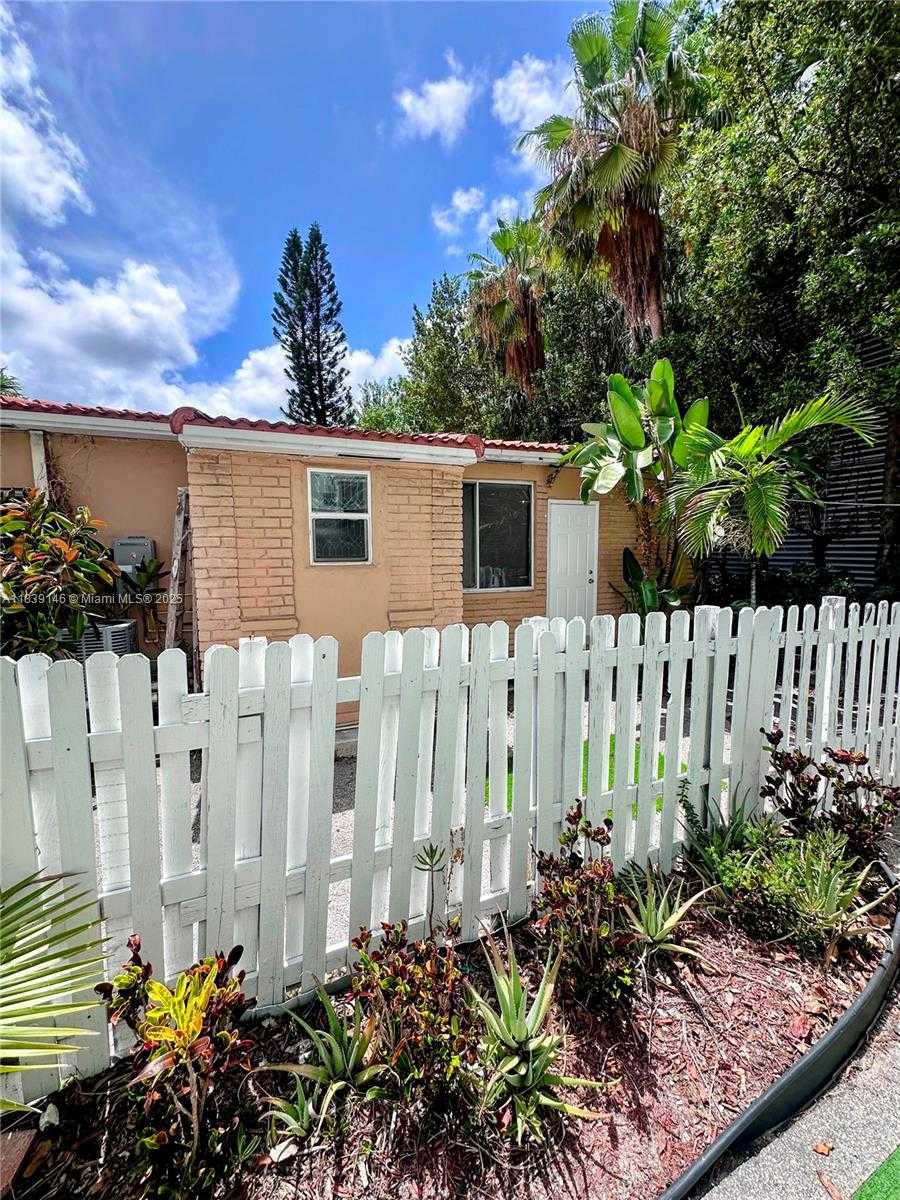 Small Image of 9065 HARDING AVE #D2, Surfside Number 13