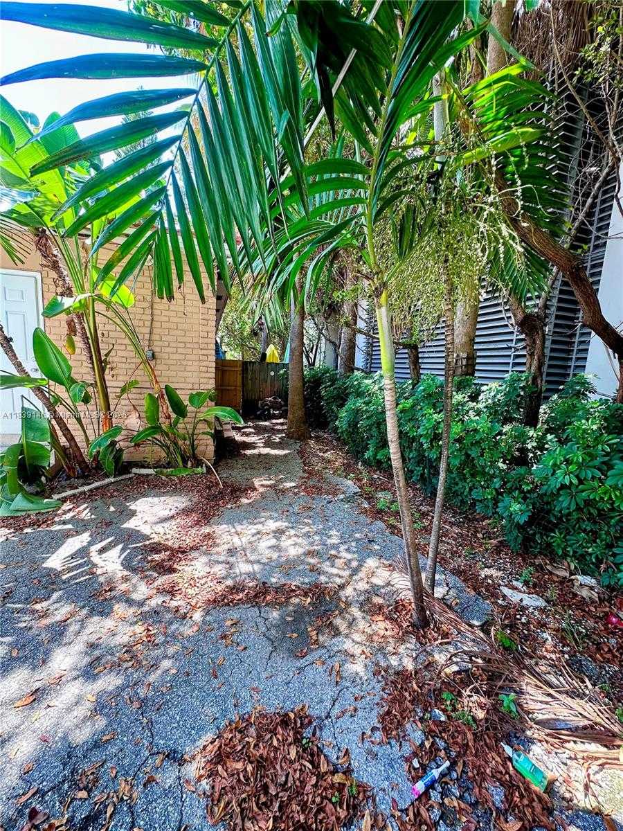 Small Image of 9065 HARDING AVE #D2, Surfside Number 14
