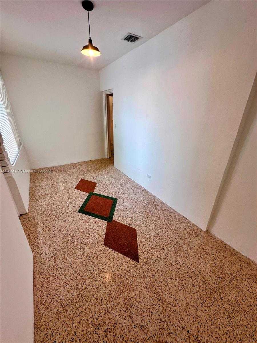 Small Image of 9065 HARDING AVE #D2, Surfside Number 17