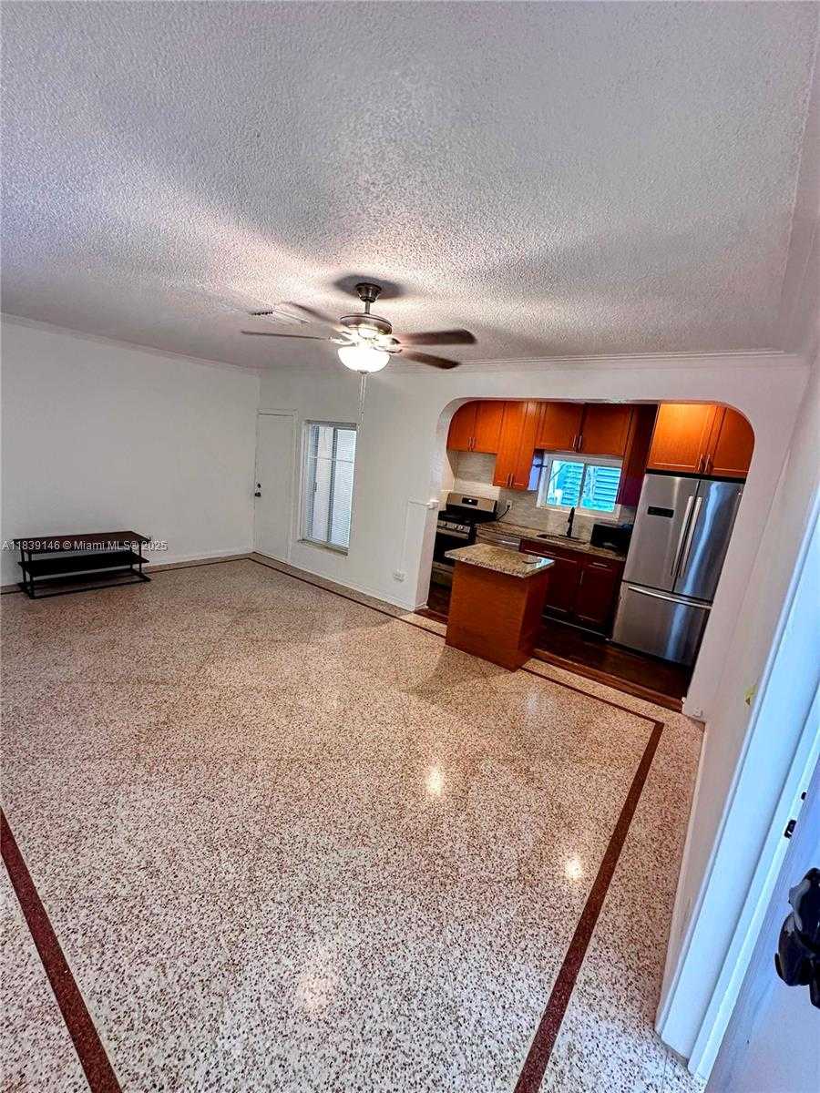 Small Image of 9065 HARDING AVE #D2, Surfside Number 19