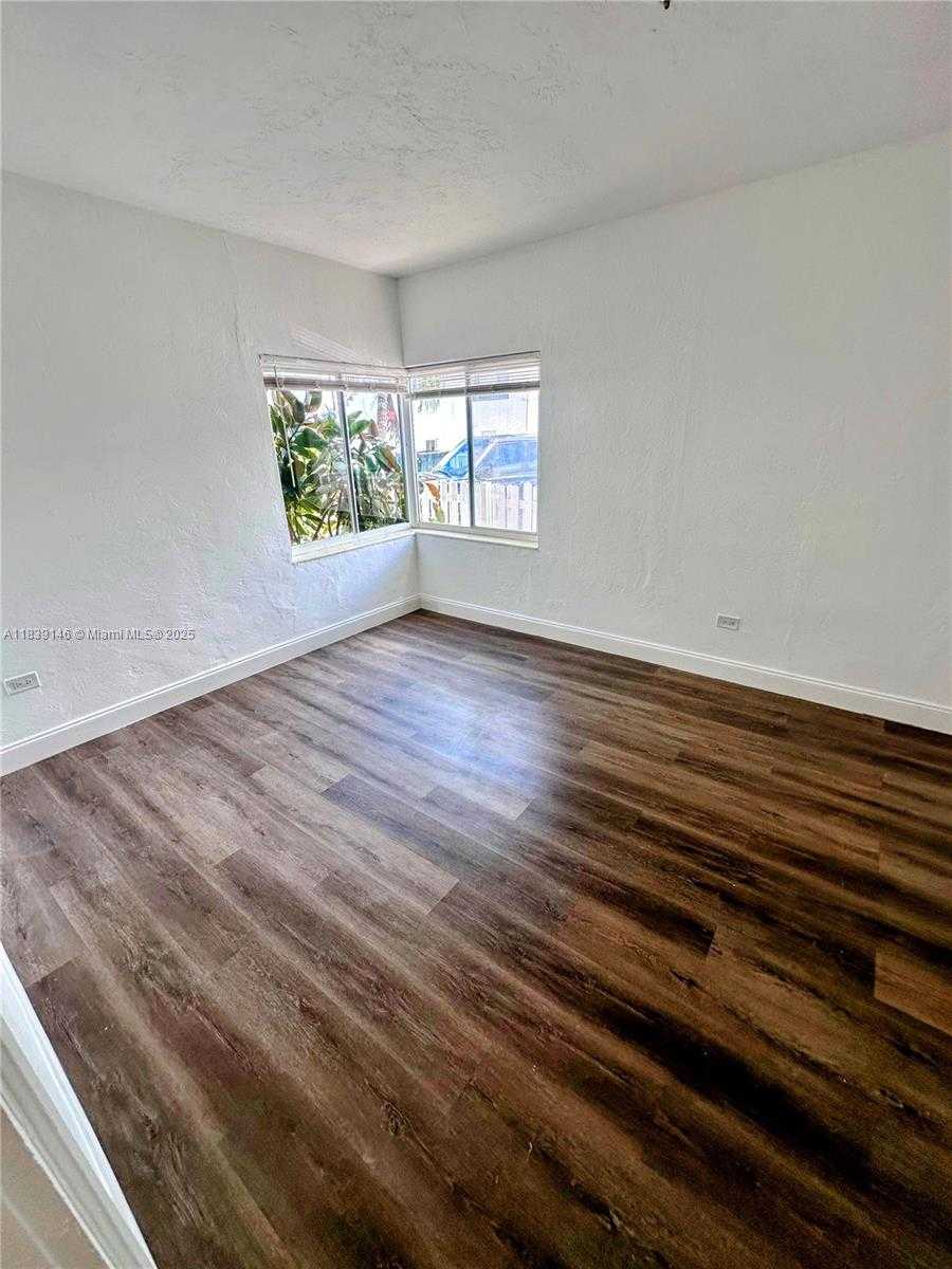 Small Image of 9065 HARDING AVE #D2, Surfside Number 6