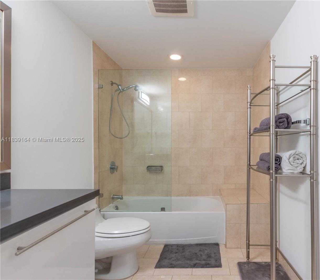 Small Image of 90 SOUTH WEST 3RD ST #2905, Miami Number 13
