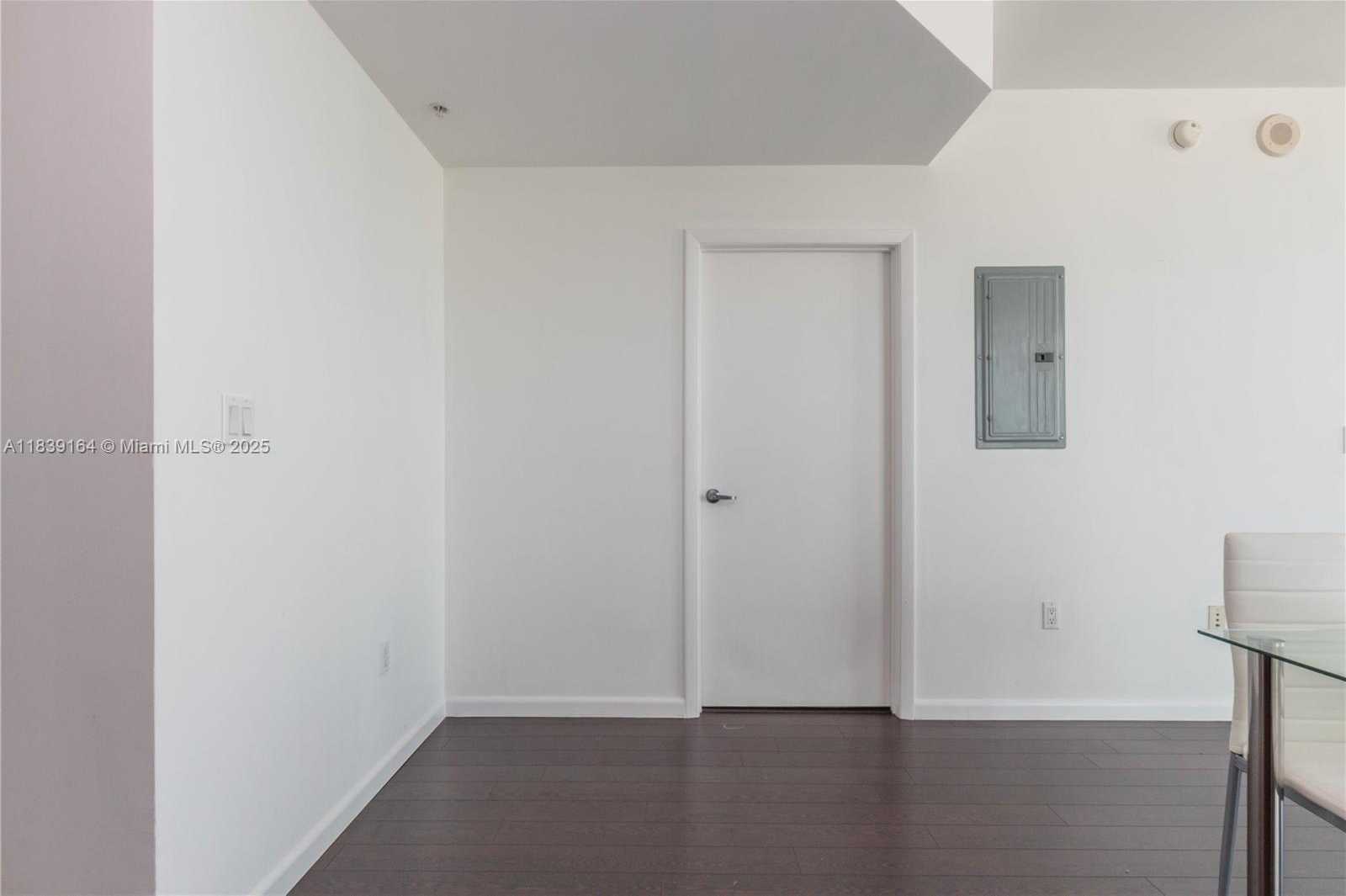 Small Image of 90 SOUTH WEST 3RD ST #2905, Miami Number 19