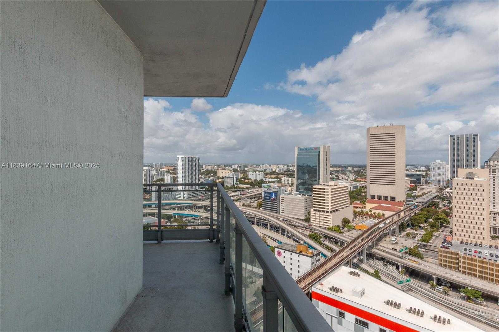 Small Image of 90 SOUTH WEST 3RD ST #2905, Miami Number 21
